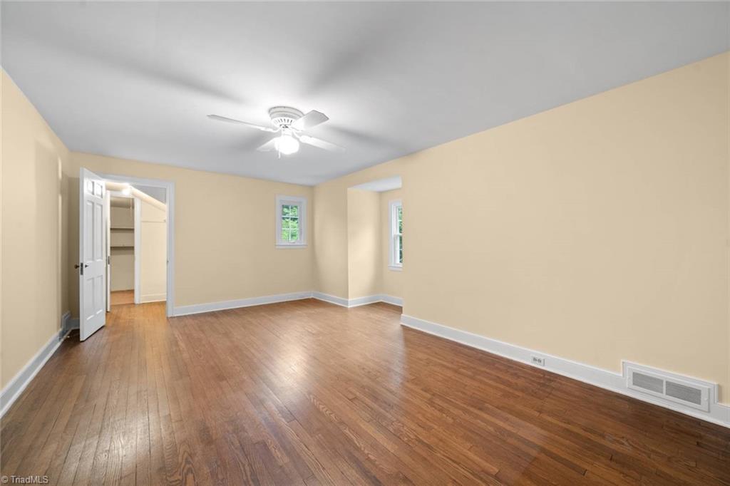 Winston-Salem, North Carolina 27104, United States, 6 Bedrooms Bedrooms, ,3 BathroomsBathrooms,Residential,Pending,138591