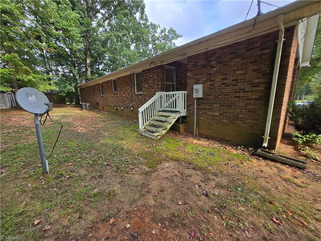 2402 Pine Lane, Reidsville, North Carolina image 6