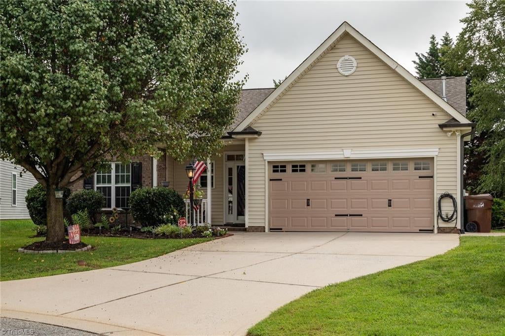 2216 Alamar Court
