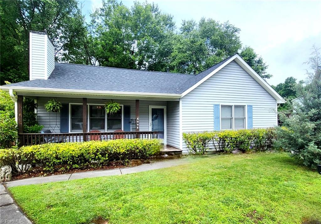 6008 Southcrest Drive, Clemmons, North Carolina image 1