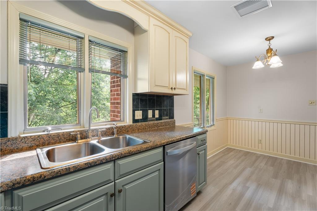 1 Fountain View Circle #C, Greensboro, North Carolina image 15