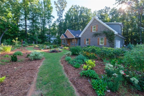 Homes For Sale - 5758 Ironwood Drive<br/> Snow Camp, NC 27349