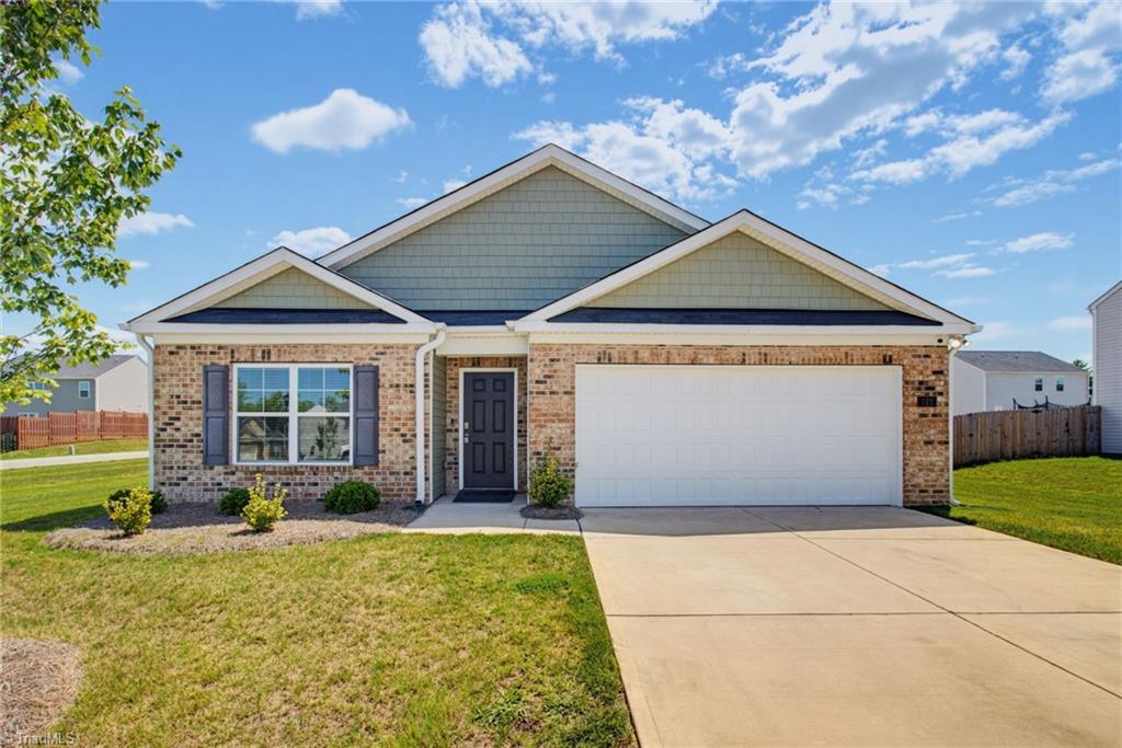 122 Stone River Way, Mayodan, NC, 27027