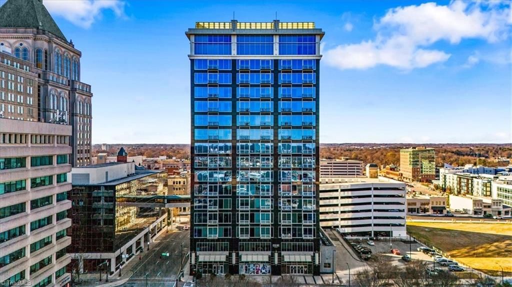 Photo of 201 N Elm Street #604, Greensboro, NC 27401 (MLS # 1204261)