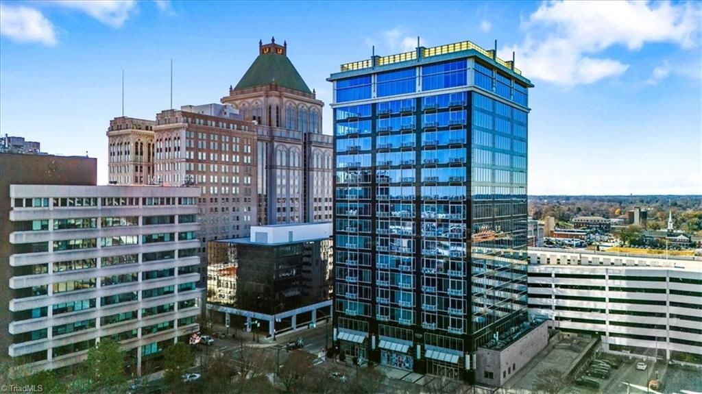 Photo of 201 N Elm Street #604, Greensboro, NC 27401 (MLS # 1204261)