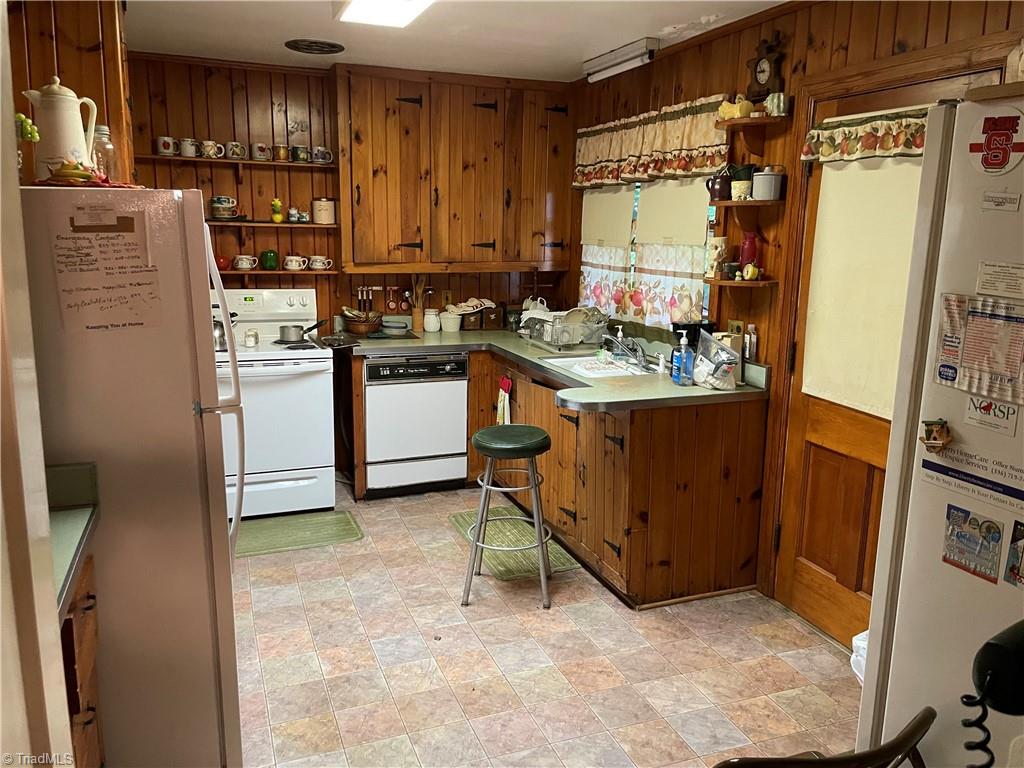 1834 Zephyr Road, Dobson, North Carolina image 9