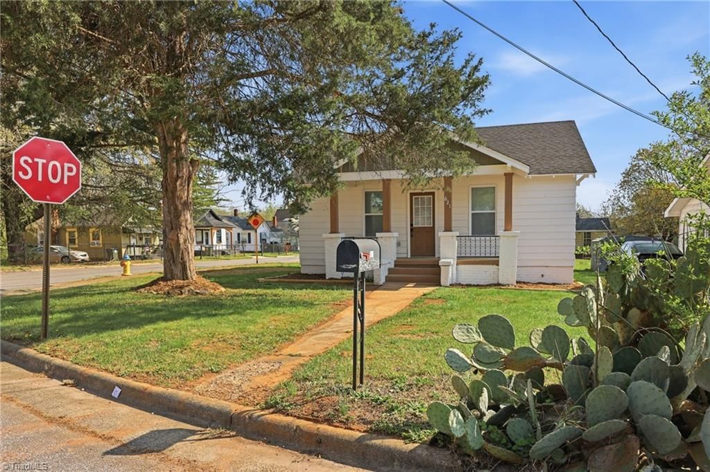 Photo of 621 E A Street, Newton, NC 28658 (MLS # 1213975)