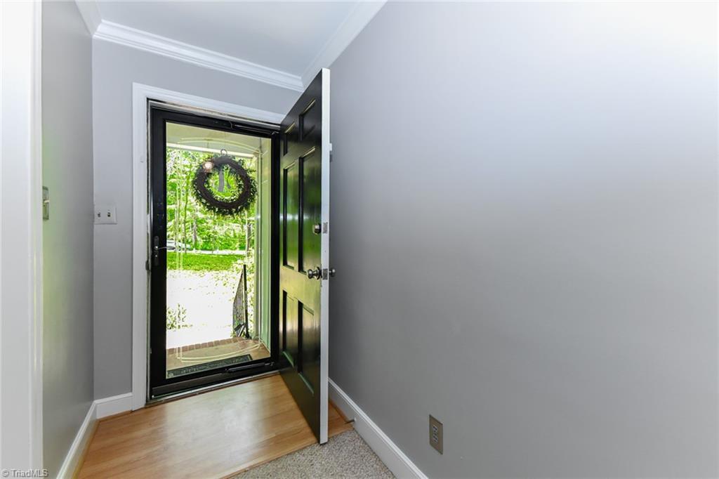1102 Forest Hill Drive, Greensboro, North Carolina image 4
