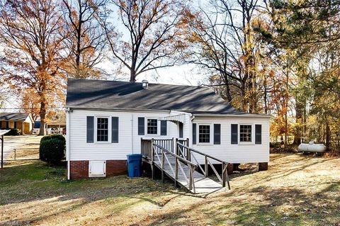 A home in Ramseur