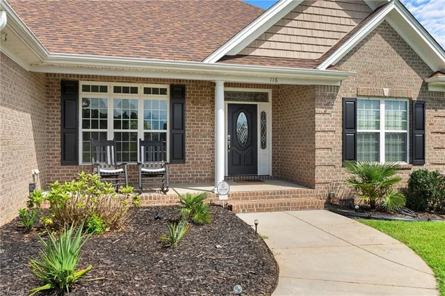 116 Steeple View Drive, photo 4 of 37