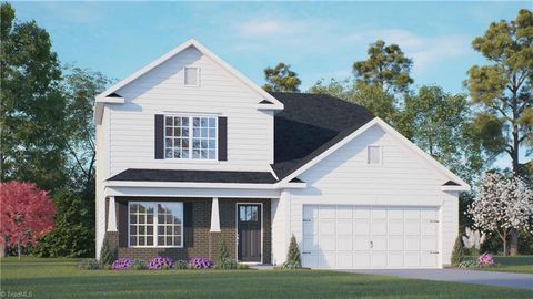 Townhouse For Sale - 1527 Carisbrooke Drive<br/> Mebane, NC 27302