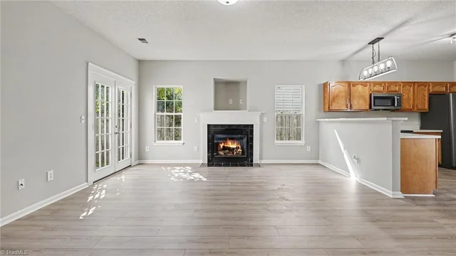 4401 River Forest Lane, photo 3 of 20