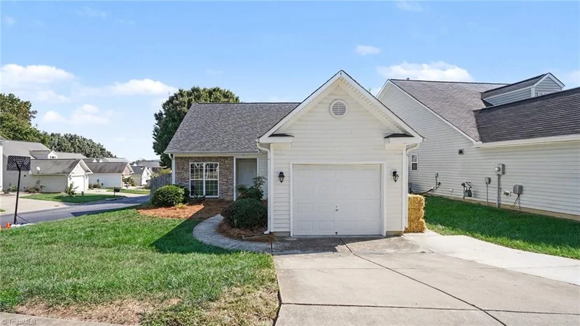 4401 River Forest Lane, photo 1 of 20