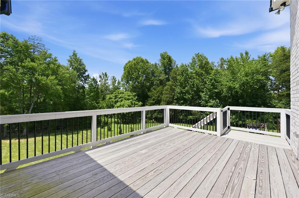 Welcome to this modern custom luxury home by Walraven Signature Homes, – image 44