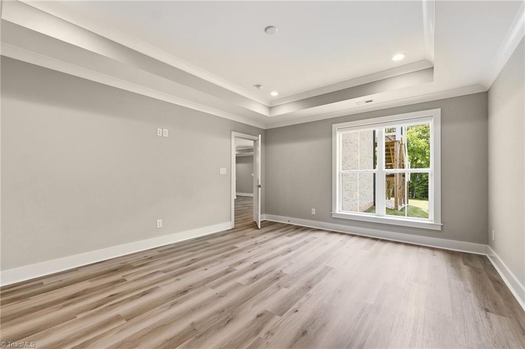Welcome to this modern custom luxury home by Walraven Signature Homes, – image 38