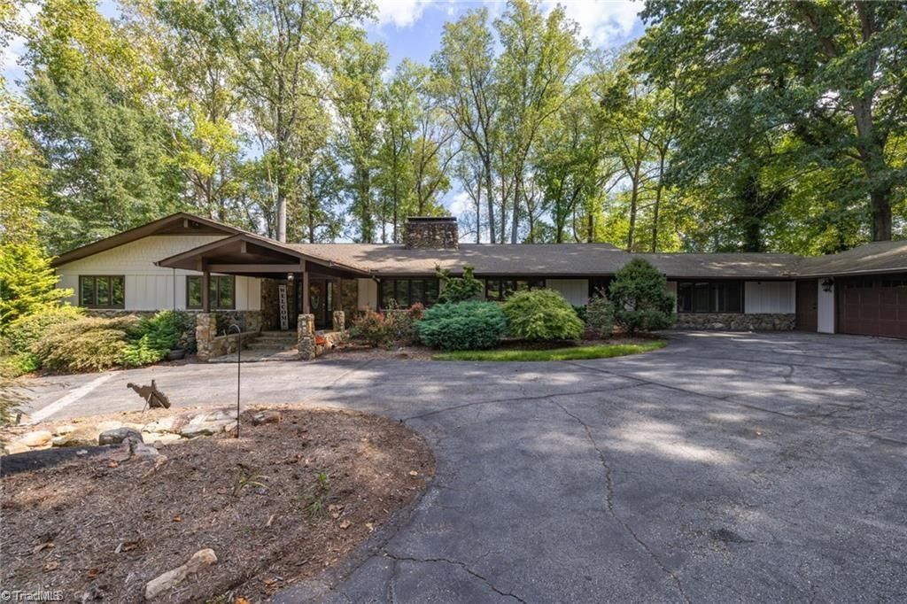Photo of 3301 Forsyth Drive, Greensboro, NC 27407 (MLS # 1217140)