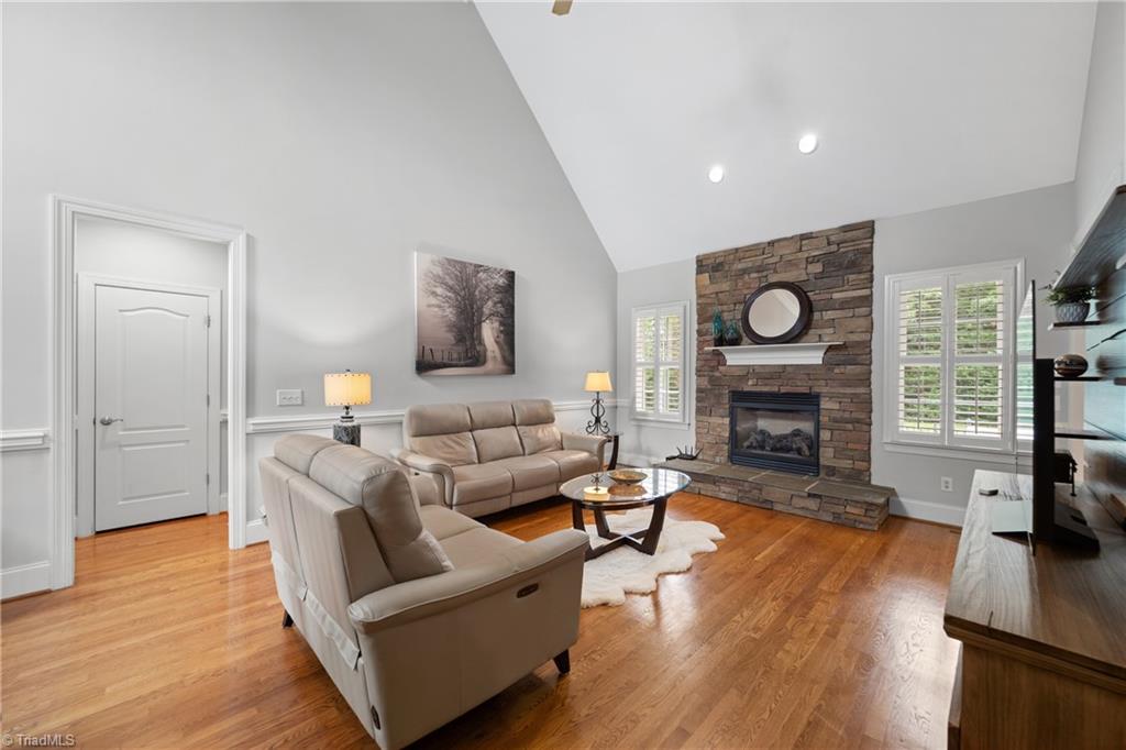 Kernersville, North Carolina 27284, United States, 4 Bedrooms Bedrooms, ,4 BathroomsBathrooms,Residential,Active,174434