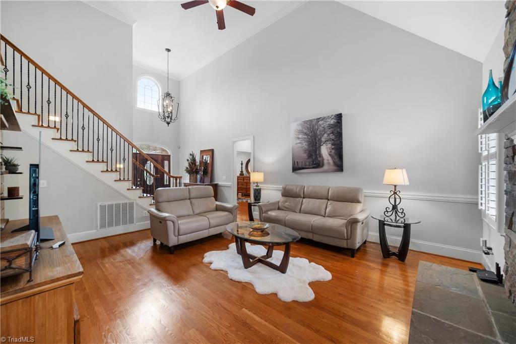 Kernersville, North Carolina 27284, United States, 4 Bedrooms Bedrooms, ,4 BathroomsBathrooms,Residential,Active,174434