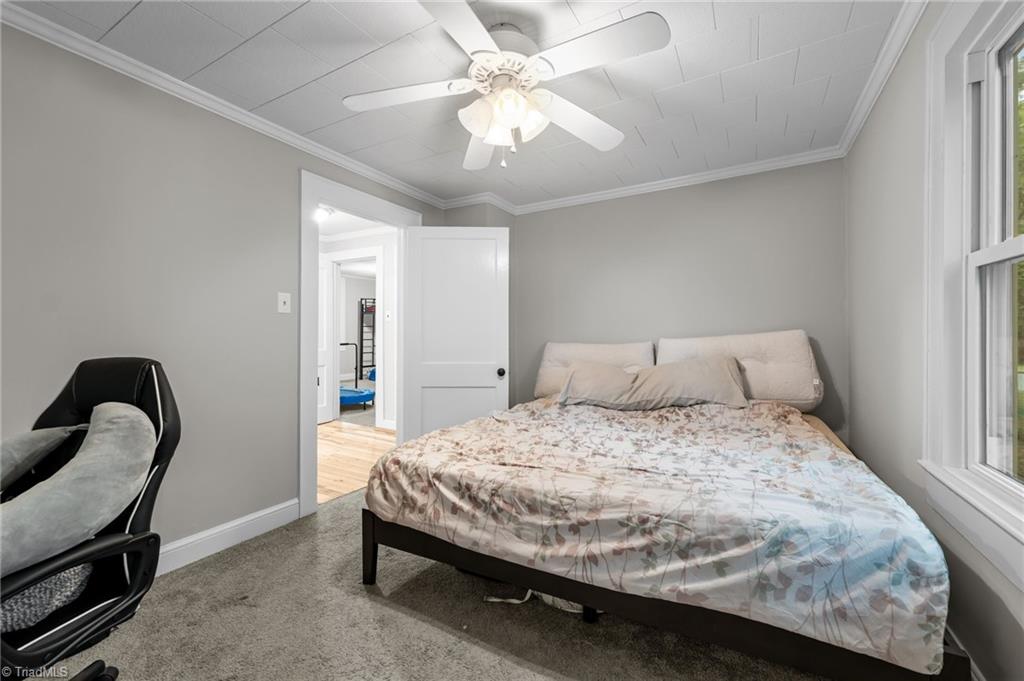 1105 Hawthorne Lane, Burlington, North Carolina image 8