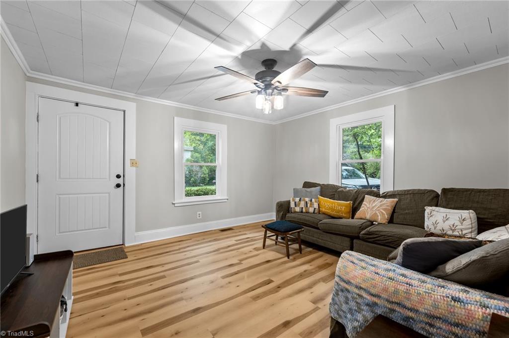 1105 Hawthorne Lane, Burlington, North Carolina image 6