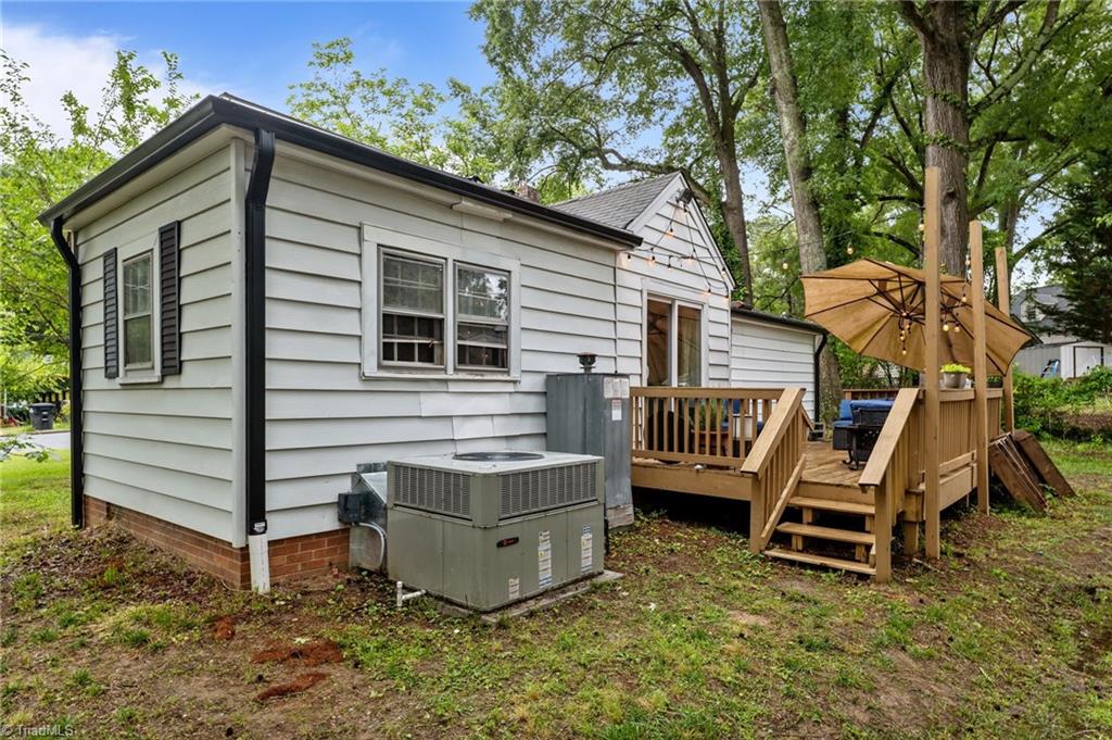 1105 Hawthorne Lane, Burlington, North Carolina image 24