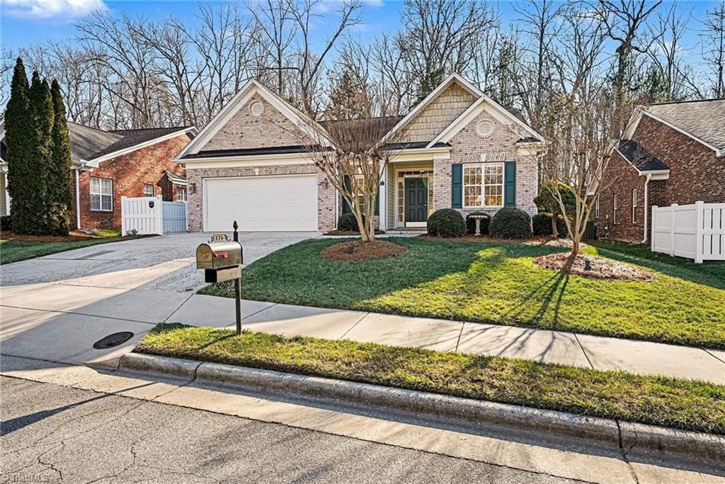 Photo of 126 Heritage Hill Drive, Jamestown, NC 27282 (MLS # 1206261)