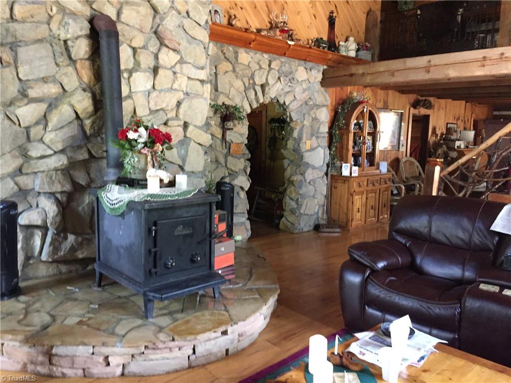 7192 Fisher Road, Tobaccoville, North Carolina image 3