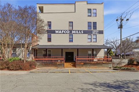 Condo For Sale - 801 W Mcgee Street<br/> Guilford County, Greensboro, NC 27401