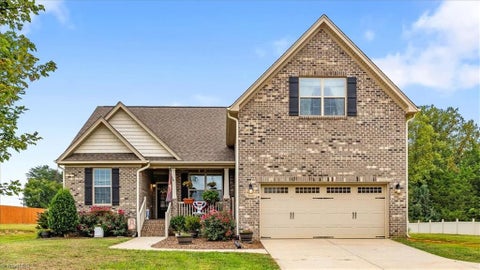 Homes For Sale - 9141 Warren Road<br/> Kernersville, NC 27284