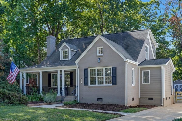 1413 SEMINOLE DR, GREENSBORO, NC 27408 - Image 58e1b6bc71614db29e08050783f5ae2d/3669636151