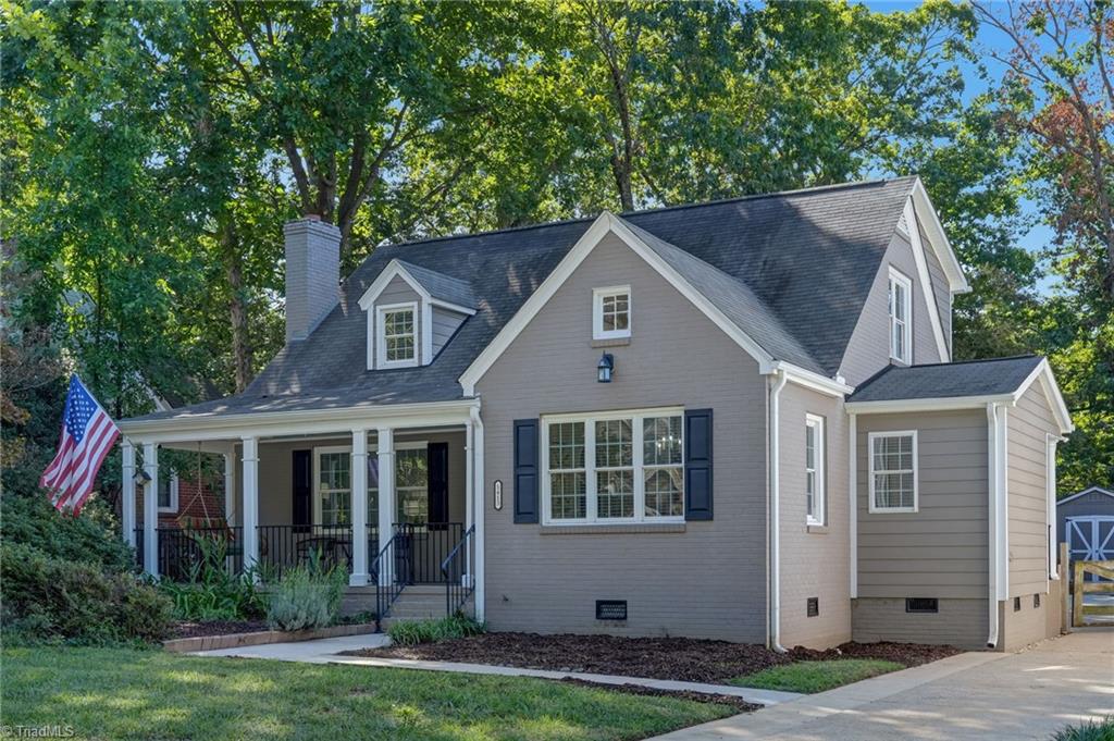 Photo of 1413 Seminole Drive, Greensboro, NC 27408 (MLS # 1237193)