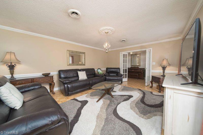806 Branchwood Drive, Kernersville, North Carolina image 5