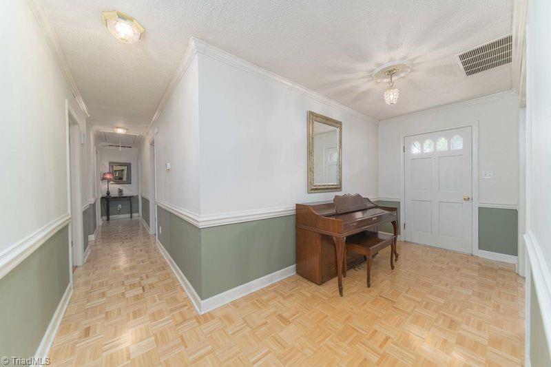 806 Branchwood Drive, Kernersville, North Carolina image 3