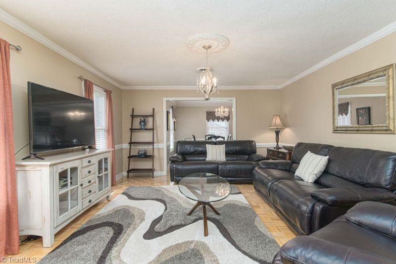 806 Branchwood Drive, Kernersville, North Carolina image 4