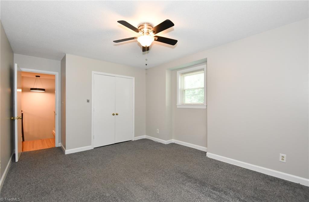 High Point, North Carolina 27265, United States, 4 Bedrooms Bedrooms, ,3 BathroomsBathrooms,Residential,Pending,161429