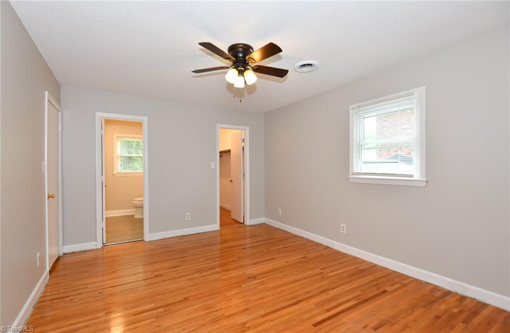 High Point, North Carolina 27265, United States, 4 Bedrooms Bedrooms, ,3 BathroomsBathrooms,Residential,Pending,161429