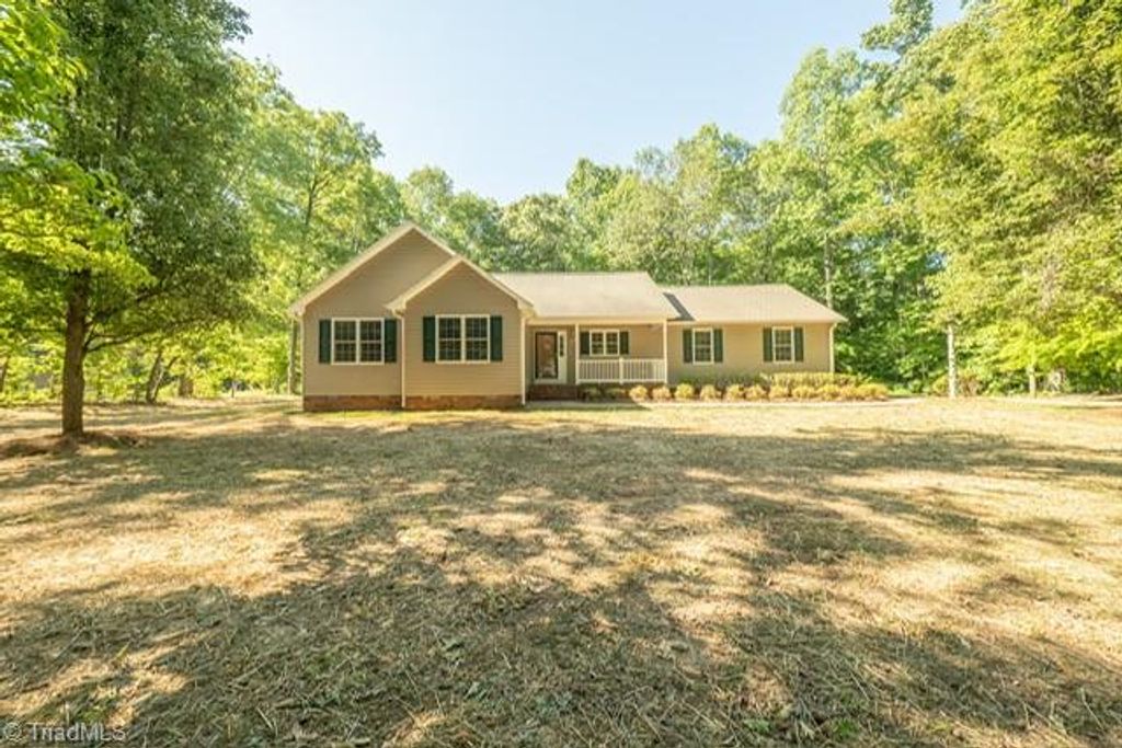 Photo of 3913 Level Plains Road, Sophia, NC 27350 (MLS # 1218653)