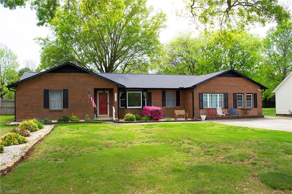 Photo of 1622 Ardmore Road, Winston-Salem, NC 27127 (MLS # 1213529)