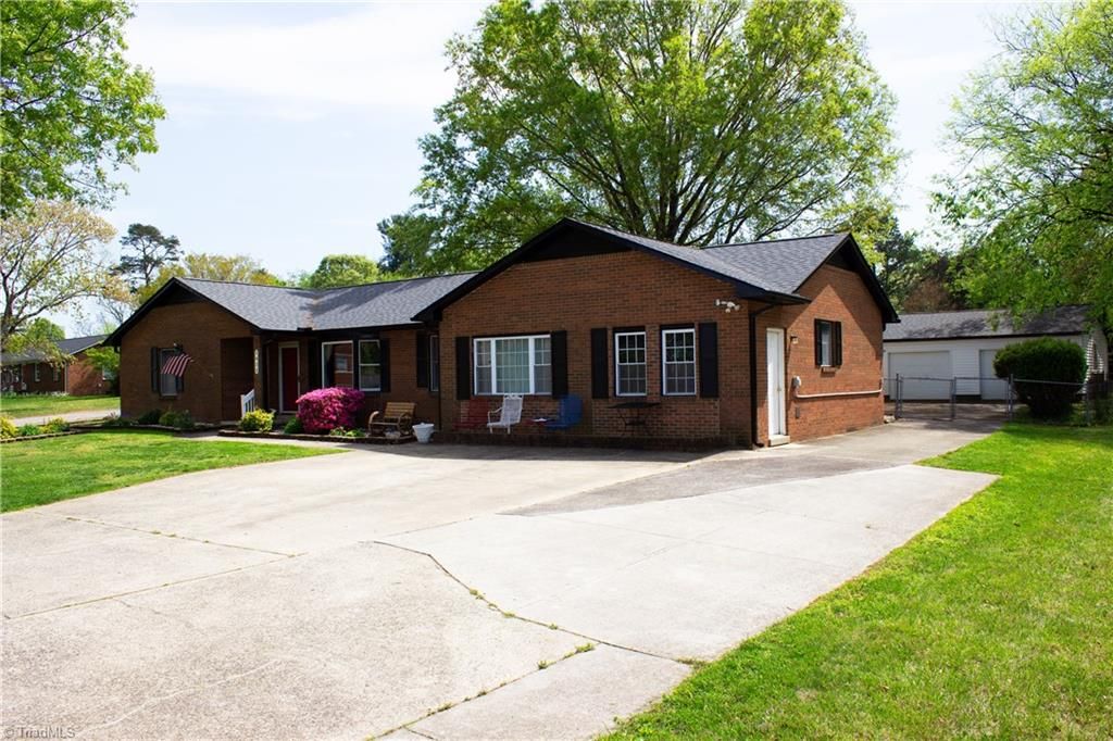 Photo of 1622 Ardmore Road, Winston-Salem, NC 27127 (MLS # 1213529)