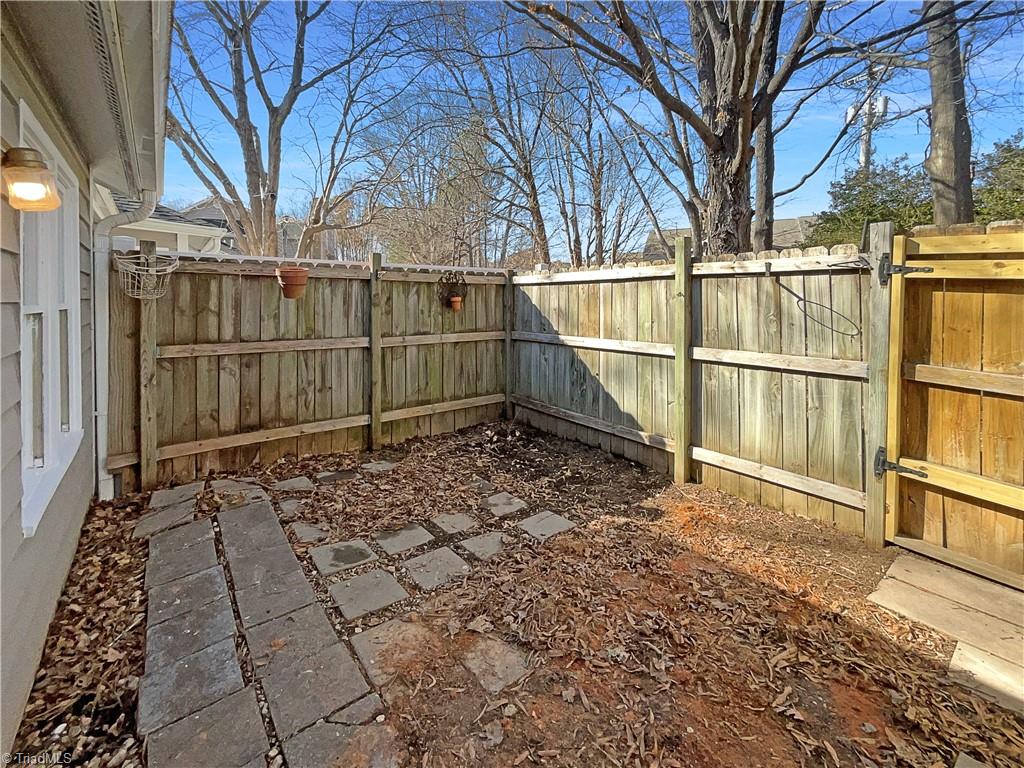 3720 Wayfarer Drive, Greensboro, North Carolina image 9