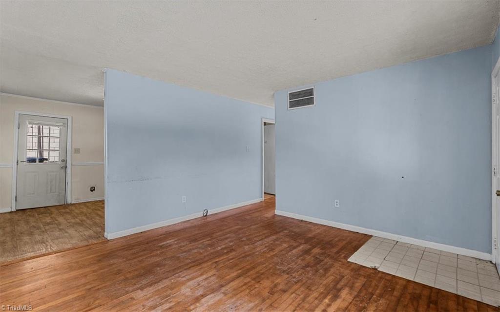 400 Kings Drive
