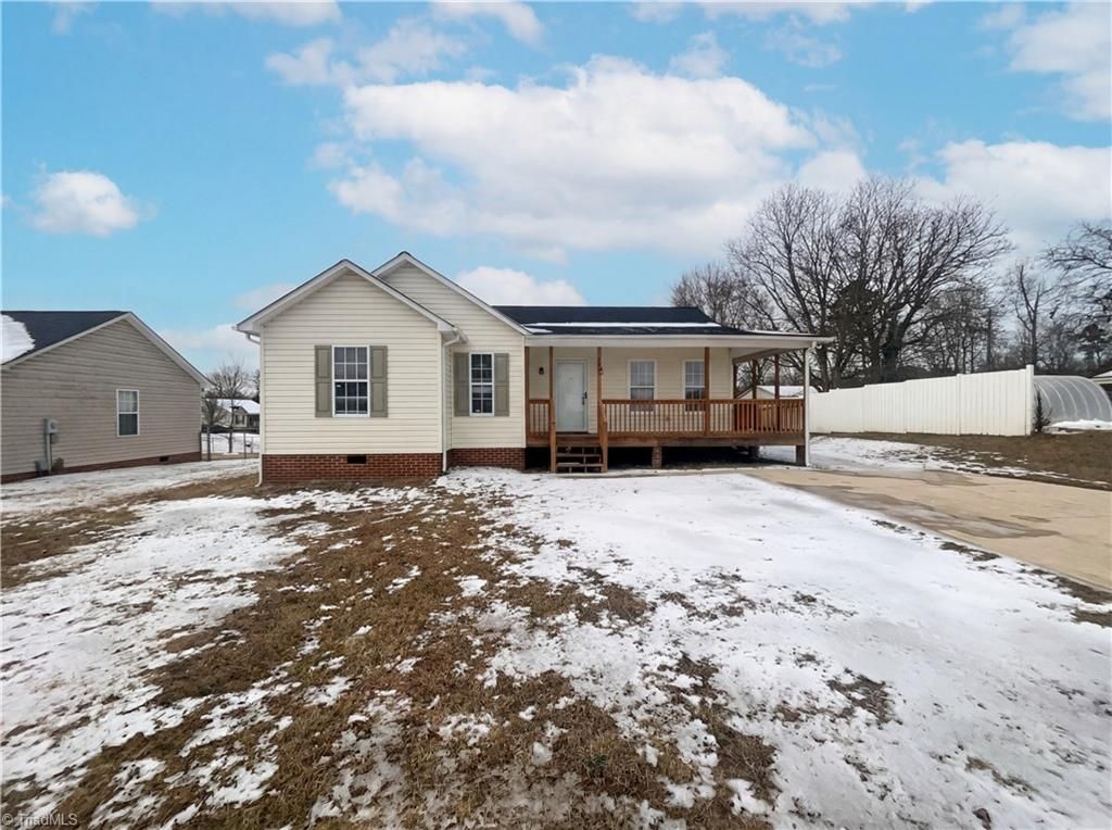 Photo of 131 Hasty Hill Road, Thomasville, NC 27360 (MLS # 1208011)