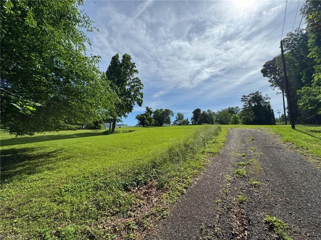000 S Brenhaven Drive, Elkin, North Carolina image 19