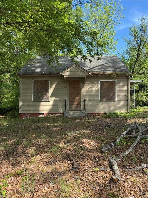 Homes For Sale - 514 W Ward Avenue<br/> High Point, NC 27260