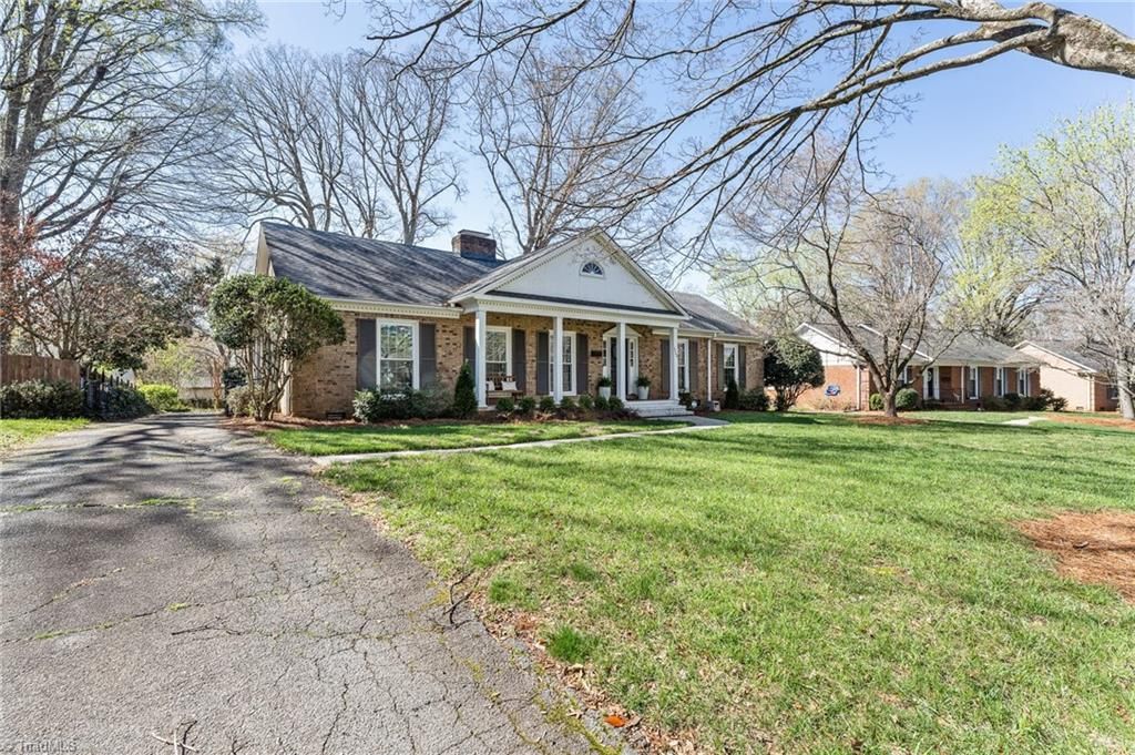 Photo of 1260 Abingdon Way, Winston-Salem, NC 27106 (MLS # 1212725)