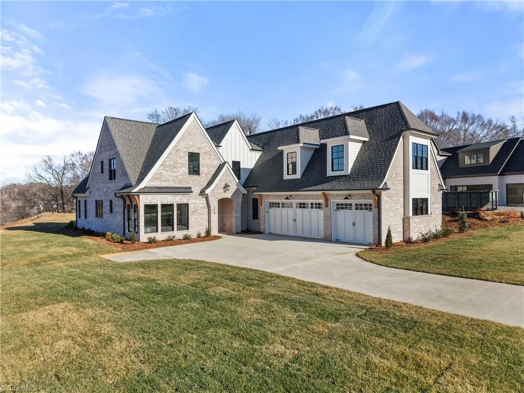 Photo of 3037 Scarlet Tanager Drive, Winston-Salem, NC 27106 (MLS # 1179727)