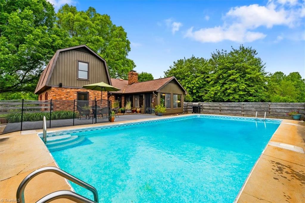 9020 Deer Hill Road, Belews Creek, North Carolina image 1
