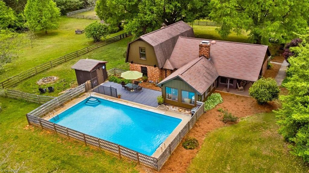 9020 Deer Hill Road, Belews Creek, North Carolina image 2