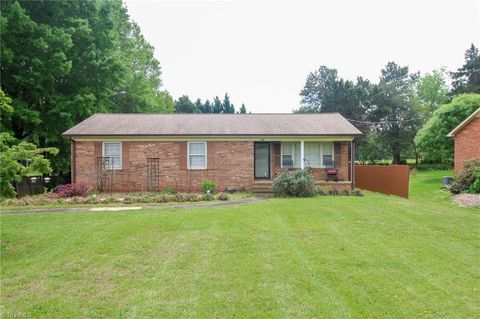 A home in Kernersville