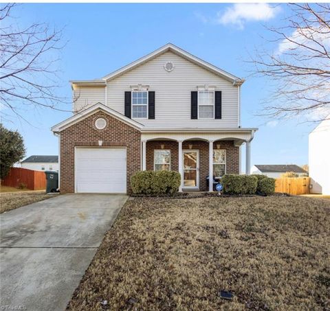 4823 Kingwell Drive McLeansville NC 27301